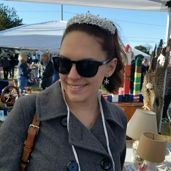 Meet your Posher, Mckenzie - Picture 4 of 4